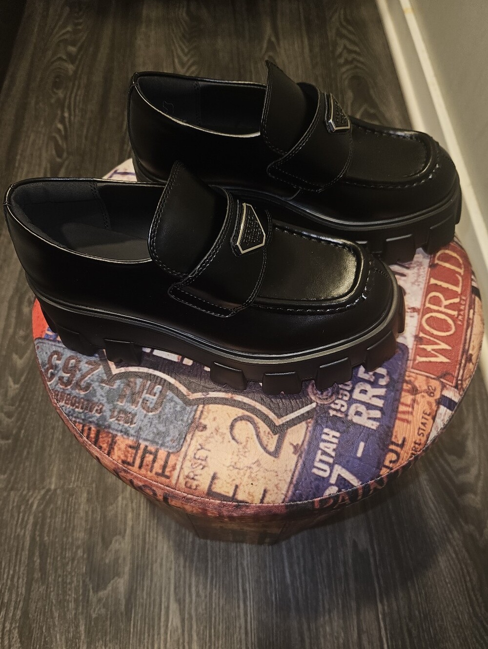 Dream Pairs Black Chunky Lug Sole Women's Loafers